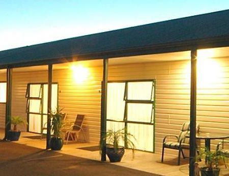 Coromandel Court Motel ภายนอก รูปภาพ